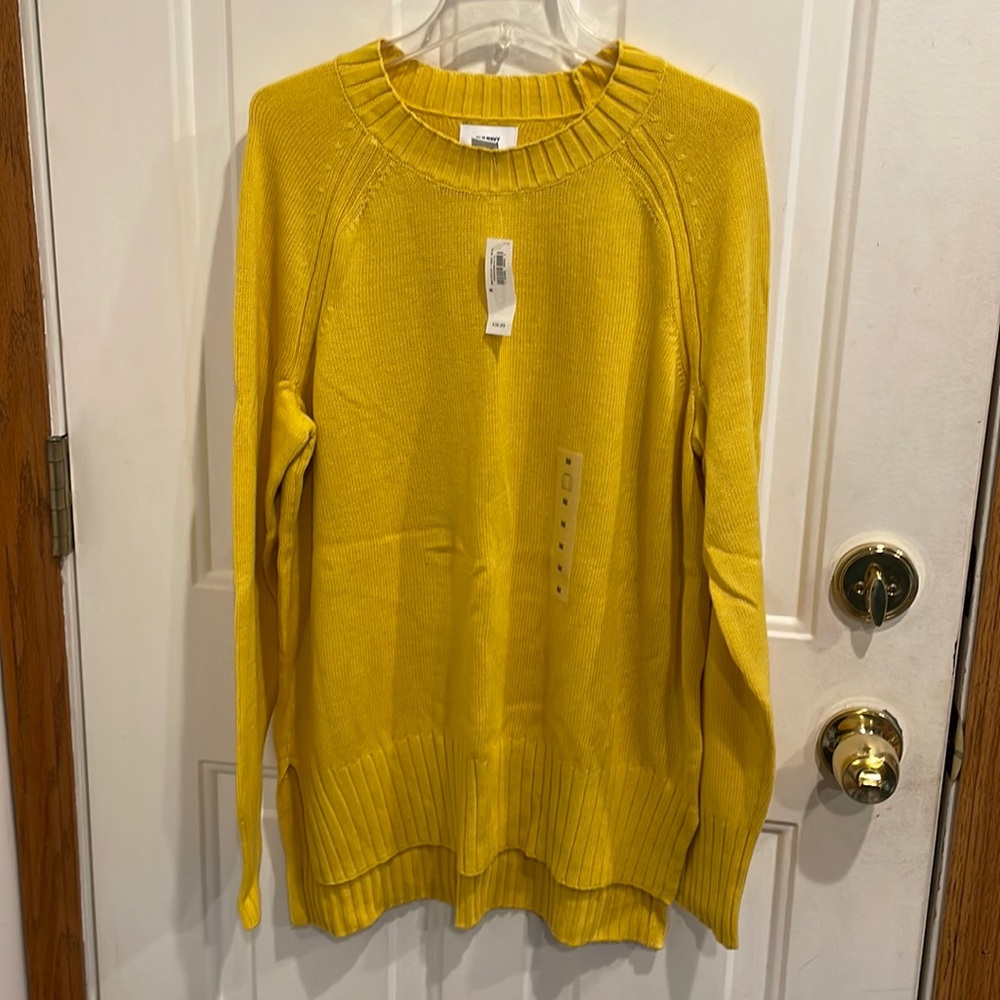 Old Navy Crewneck High Low Hem Yellow Gold Sweater Size Medium